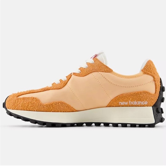 New Balance 327 Casual Women's Sneakers Shoes Peach Blossom size 10 - Picture 2 of 8